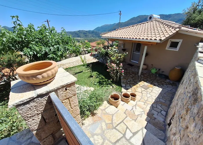 Tsanes Case de vacanță