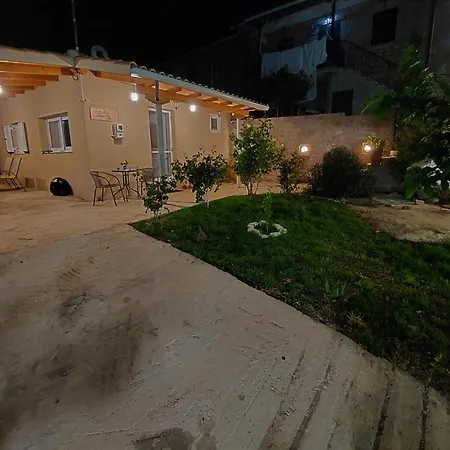 Casa de Férias Tsanes Pinakokhorion