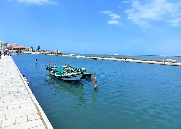 Tsanes Casa de Férias